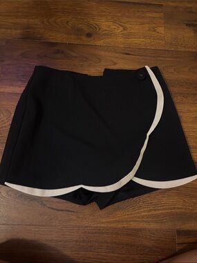 Maeve  Skort with Cream Trim
